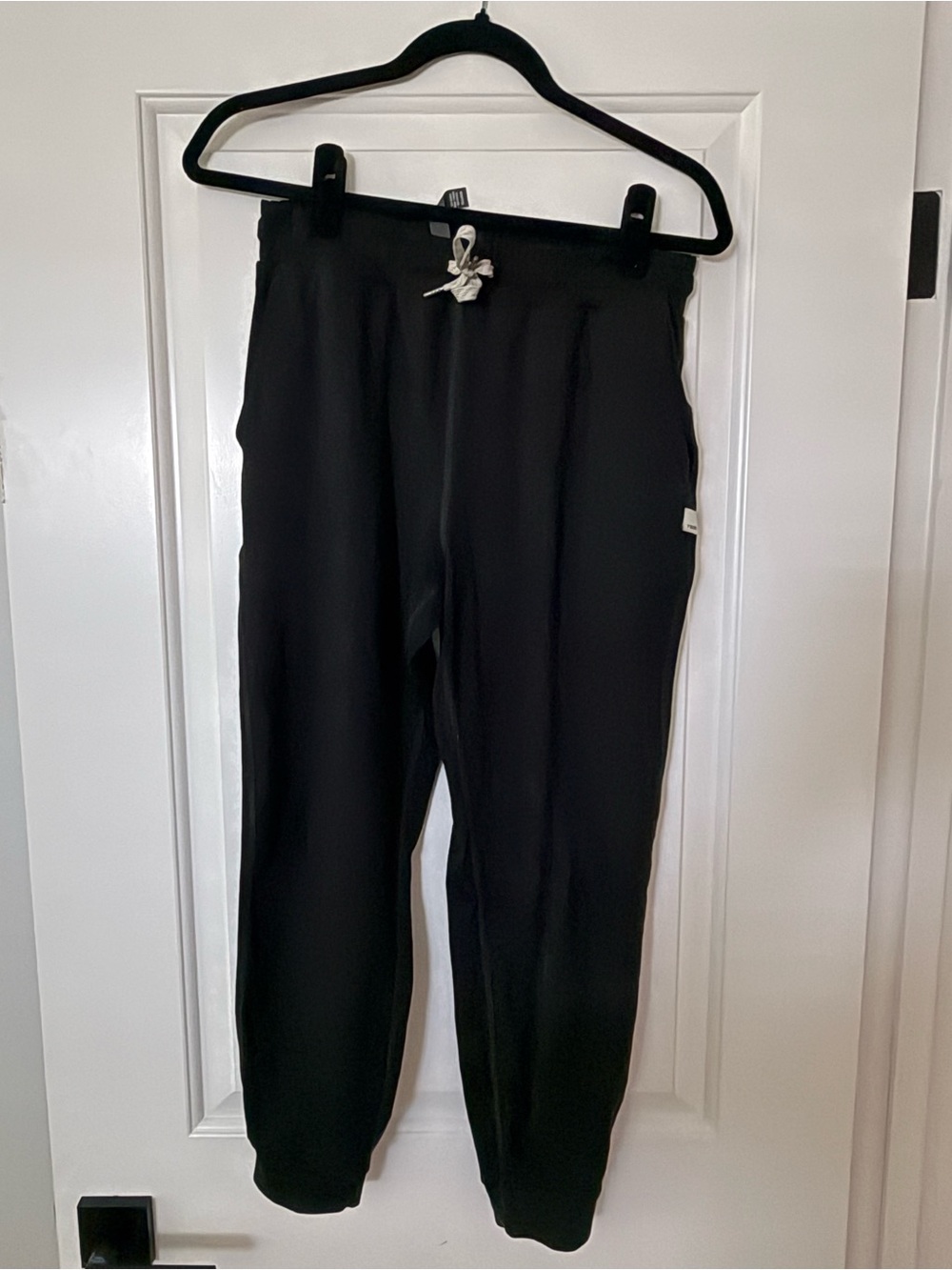 Vuori Women’s Performance Jogger Black Heather